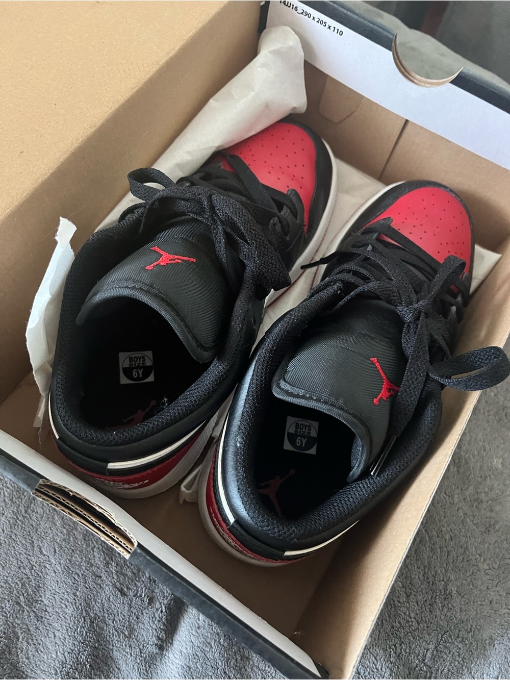 Air Jordan Inspired Men's Black & Red Low-Top Sneakers